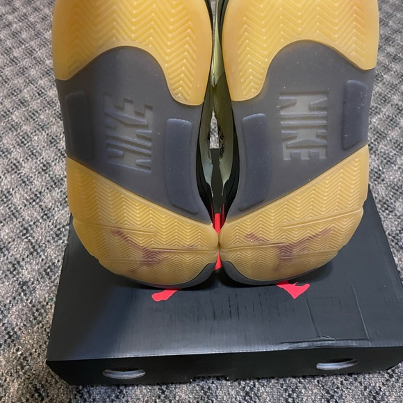 Off White Jordan 5 - Picture 4 of 7